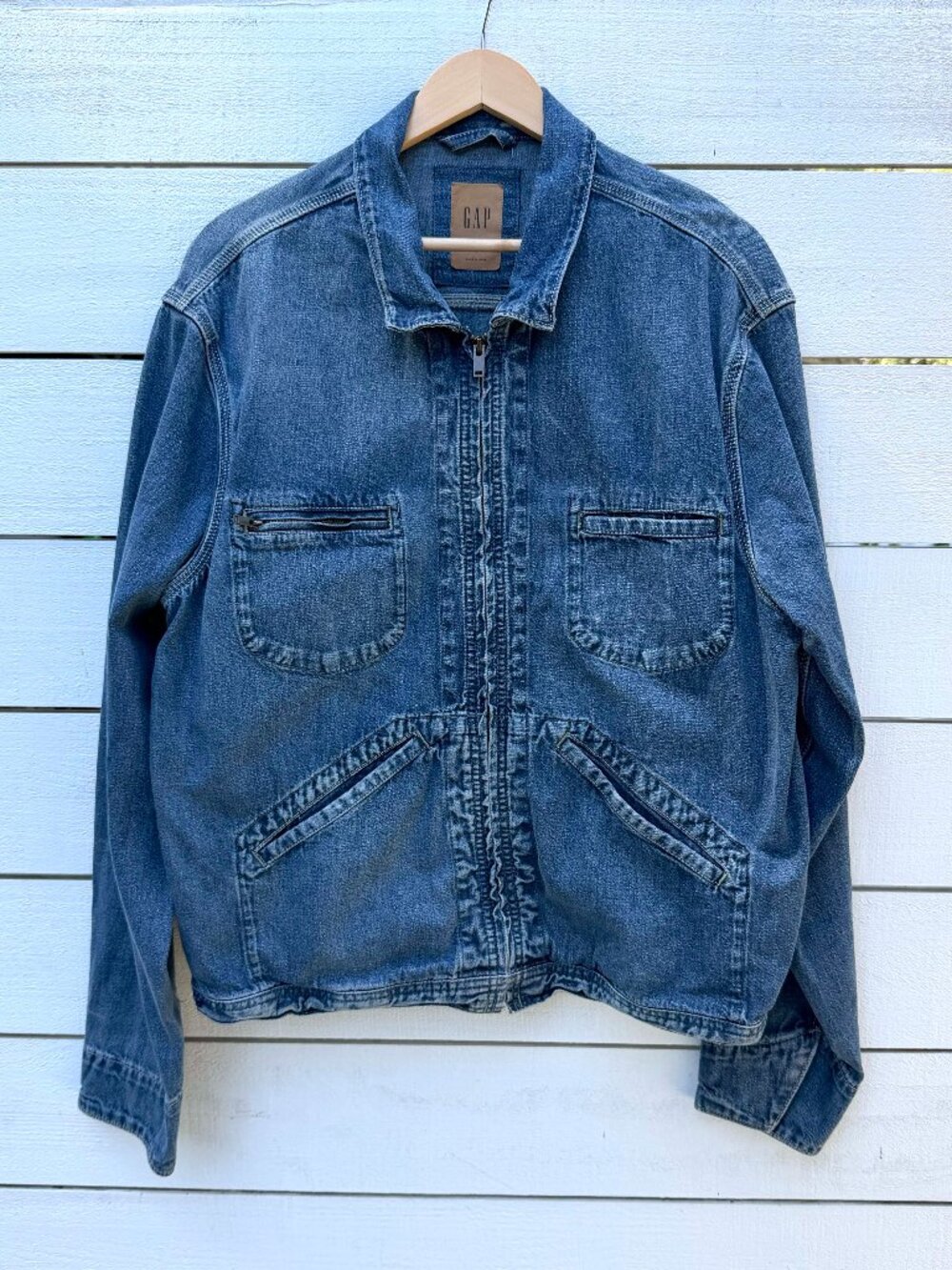 Men's GAP denim workwear jacket. Size Large NWOT
